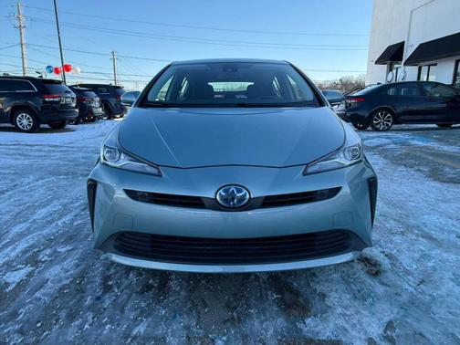 2020 Toyota Prius LE