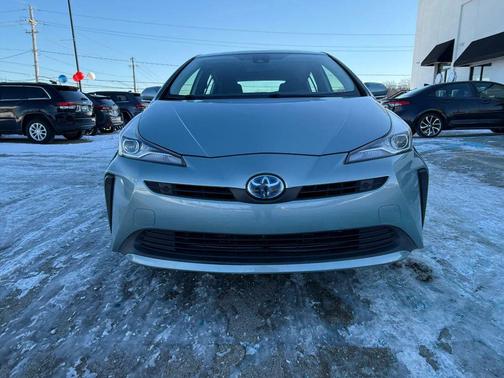 2020 Toyota Prius LE