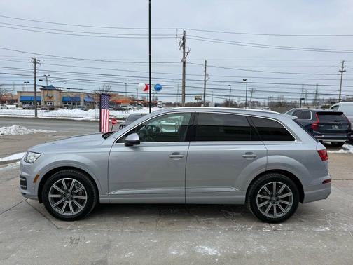 2019 Audi Q7 55 Prestige