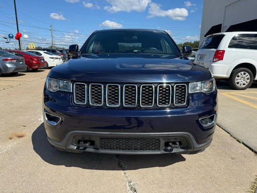 2018 Jeep Grand Cherokee Laredo E