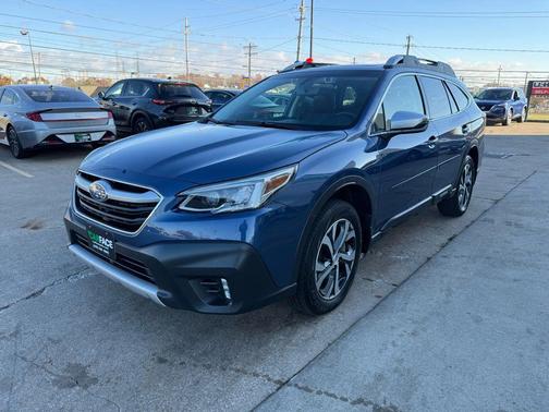 2022 Subaru Outback Touring XT