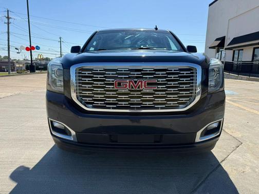 Dark Sapphire Blue Metallic 2019 GMC Yukon Denali