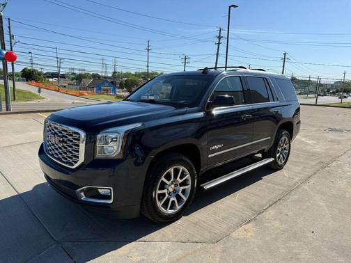 Dark Sapphire Blue Metallic 2019 GMC Yukon Denali