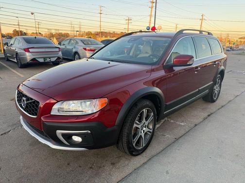 2015 Volvo XC70 T6