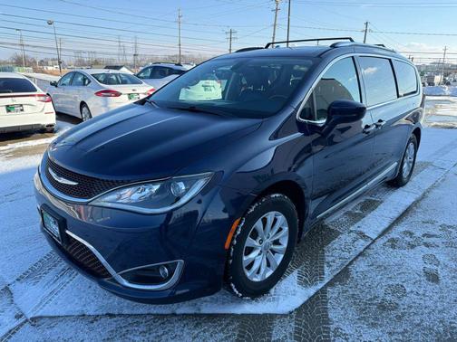 2018 Chrysler Pacifica Touring-L Plus