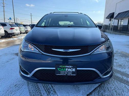 2018 Chrysler Pacifica Touring-L Plus