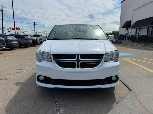 White Knuckle Clearcoat 2017 Dodge Grand Caravan SXT