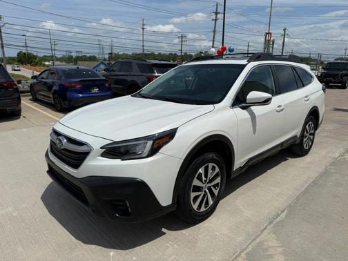 Crystal White Pearl 2020 Subaru Outback Premium