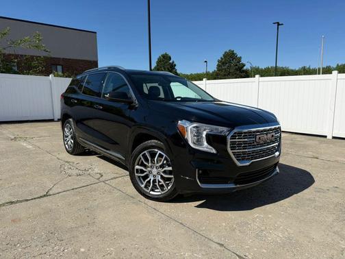Ebony Twilight Metallic 2022 GMC Terrain Denali