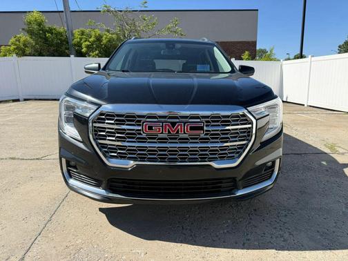 Ebony Twilight Metallic 2022 GMC Terrain Denali