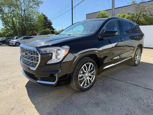 Ebony Twilight Metallic 2022 GMC Terrain Denali