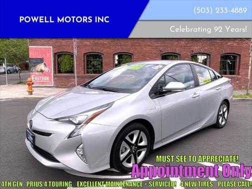 2016 Toyota Prius Four Touring