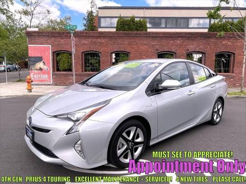 2016 Toyota Prius Four Touring