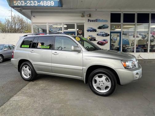 Millennium Silver Metallic 2005 Toyota Highlander Limited