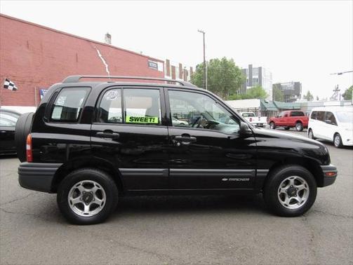 2001 Chevrolet Tracker Hard Top Base