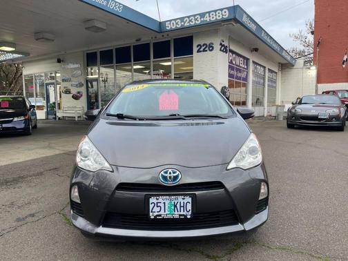2014 Toyota Prius c Three