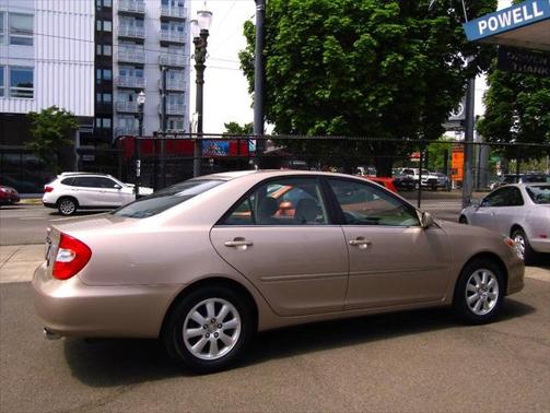 2003 Toyota Camry XLE