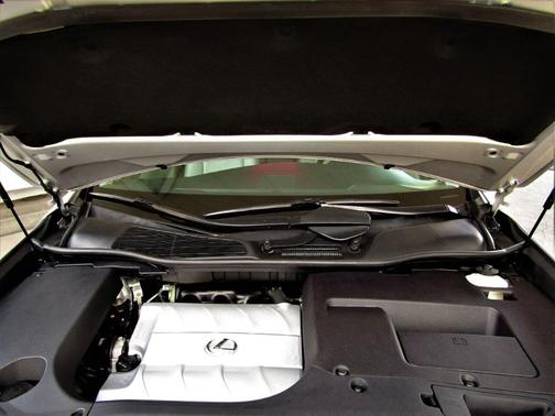 Photo 3 of 21 of 2010 Lexus RX 350 Base