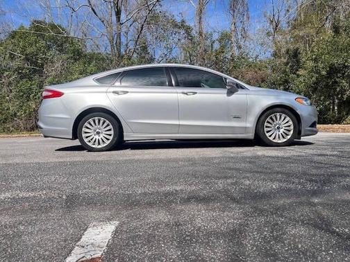 2015 Ford Fusion Energi SE Luxury