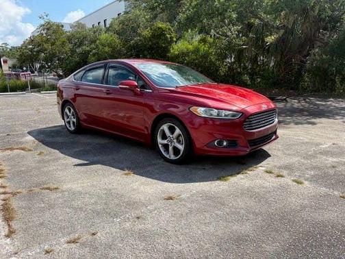 2013 Ford Fusion SE