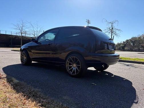 2005 Ford Focus ZX3 S