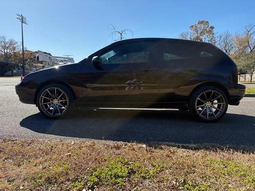 2005 Ford Focus ZX3 S