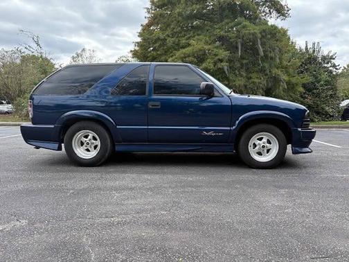 2002 Chevrolet Blazer Base