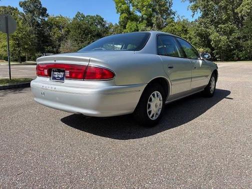 2001 Buick Century Custom 4dr Sedan