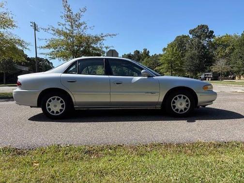 2001 Buick Century Custom 4dr Sedan