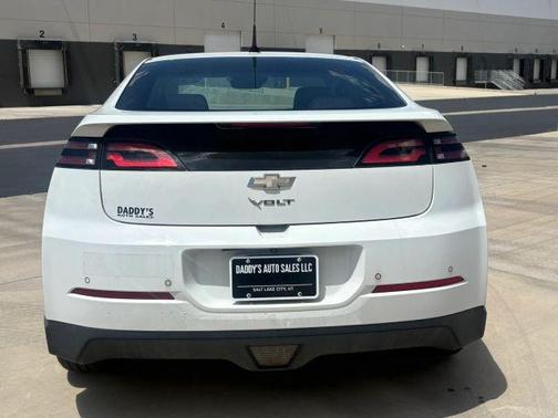 White 2014 Chevrolet Volt Base