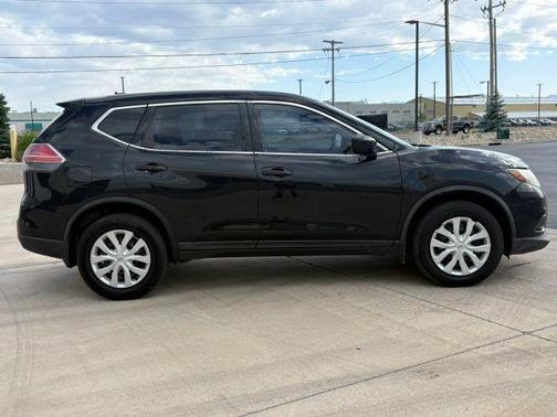 Magnetic Black 2016 Nissan Rogue S