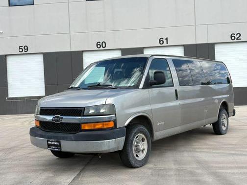 Gray 2003 Chevrolet Express 2500 LS