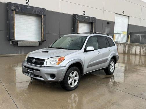 Gray 2004 Toyota RAV4 Base