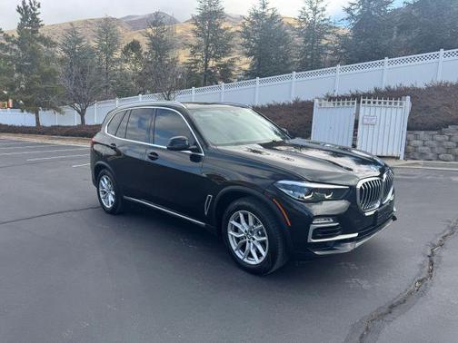 Black 2019 BMW X5 xDrive40i