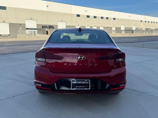 Red 2020 Hyundai ELANTRA SEL