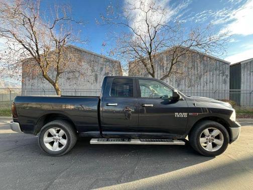 2015 RAM 1500 SLT