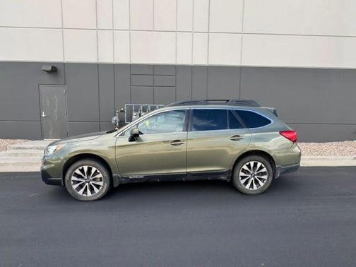 Wilderness Green Metallic 2016 Subaru Outback 2.5i Limited