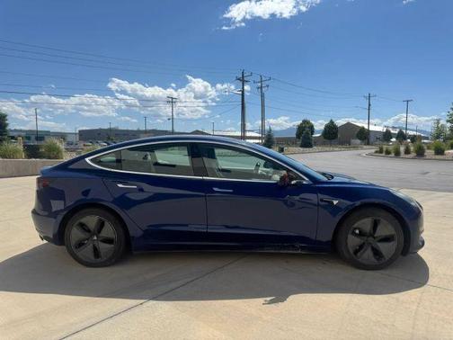 Blue 2019 Tesla Model 3 Long Range