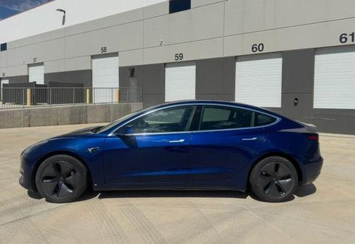 Blue 2019 Tesla Model 3 Long Range