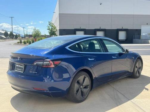 Blue 2019 Tesla Model 3 Long Range