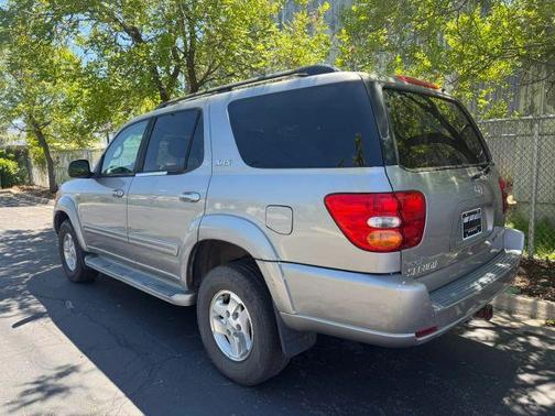 Gray 2003 Toyota Sequoia SR5