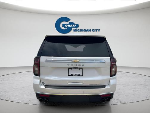 Iridescent Pearl Tricoat 2024 Chevrolet Tahoe Premier