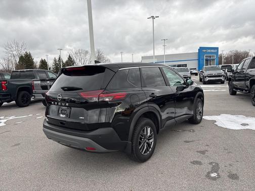 2023 Nissan Rogue S