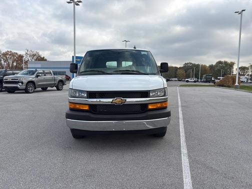2025 Chevrolet Express 2500 RWD 2500 Regular Wheelbase WT