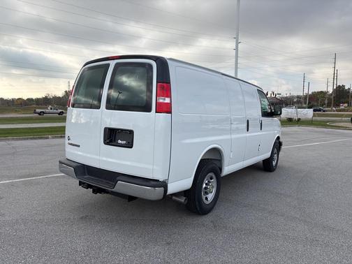 2025 Chevrolet Express 2500 RWD 2500 Regular Wheelbase WT