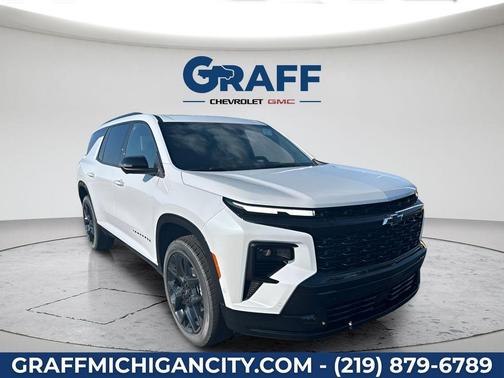 Polar White Tricoat 2026 Chevrolet Traverse RS