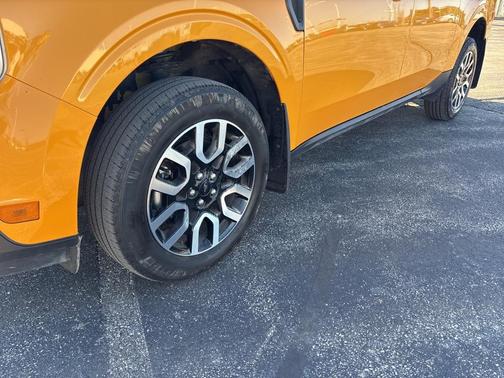 2023 Ford Maverick Lariat