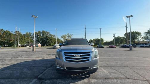 2018 Cadillac Escalade Luxury