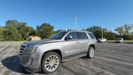 2018 Cadillac Escalade Luxury