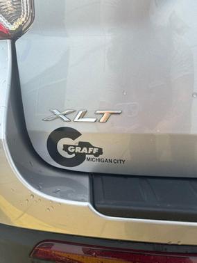 ICONIC SILVER METALLIC 2024 Ford Explorer XLT